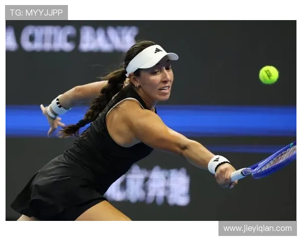 佩古拉中网强势逆转纳瓦罗挺进四强再度上演精彩晋级之战表现亮眼